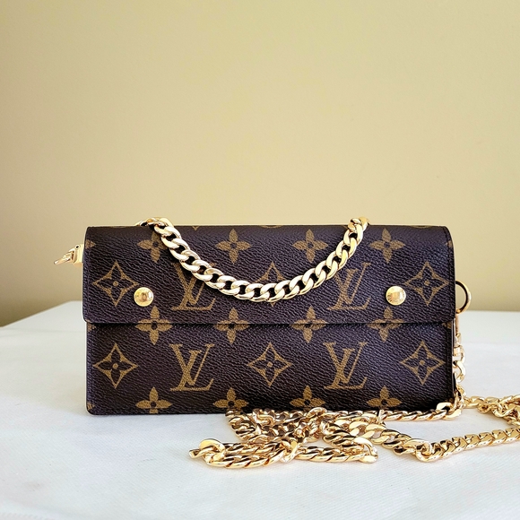 Louis Vuitton Handbags - Louis Vuitton Wallet W Chain Bag Crossbody